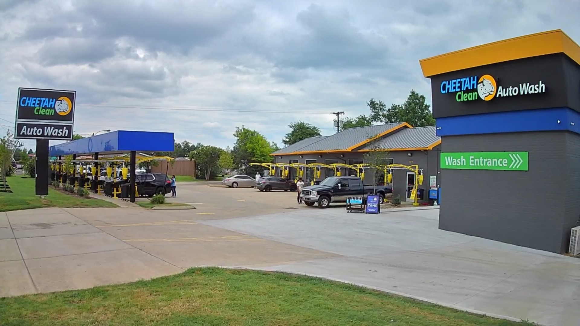Cheetah Clean Auto Wash — S Water Ave